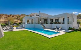 Eolia Iconic Villa, Walking Distance To The Beach, By Thinkvilla