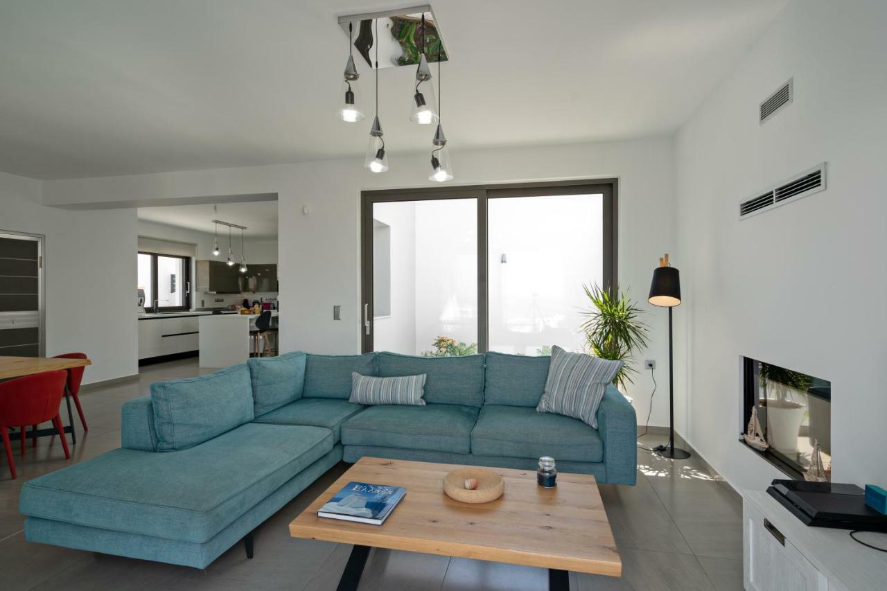 Eolia Iconic Villa, Walking Distance To The Beach, By Thinkvilla Πάνορμος Εξωτερικό φωτογραφία